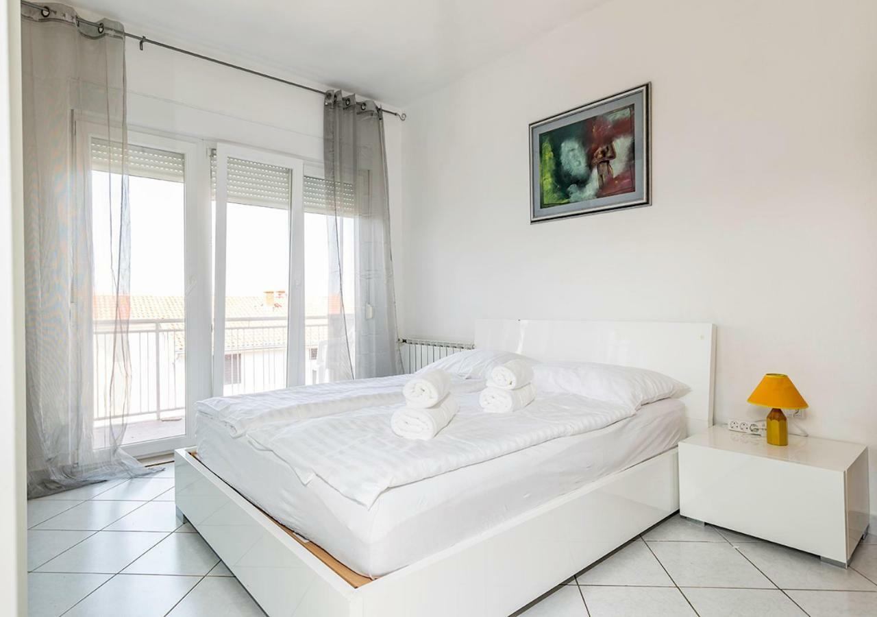 Apartments Tepavac Novi Vinodolski Exterior photo